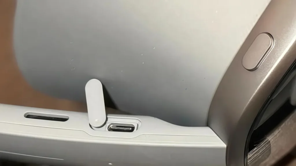 В Samsung Galaxy XR обнаружен потайной разъём USB-C